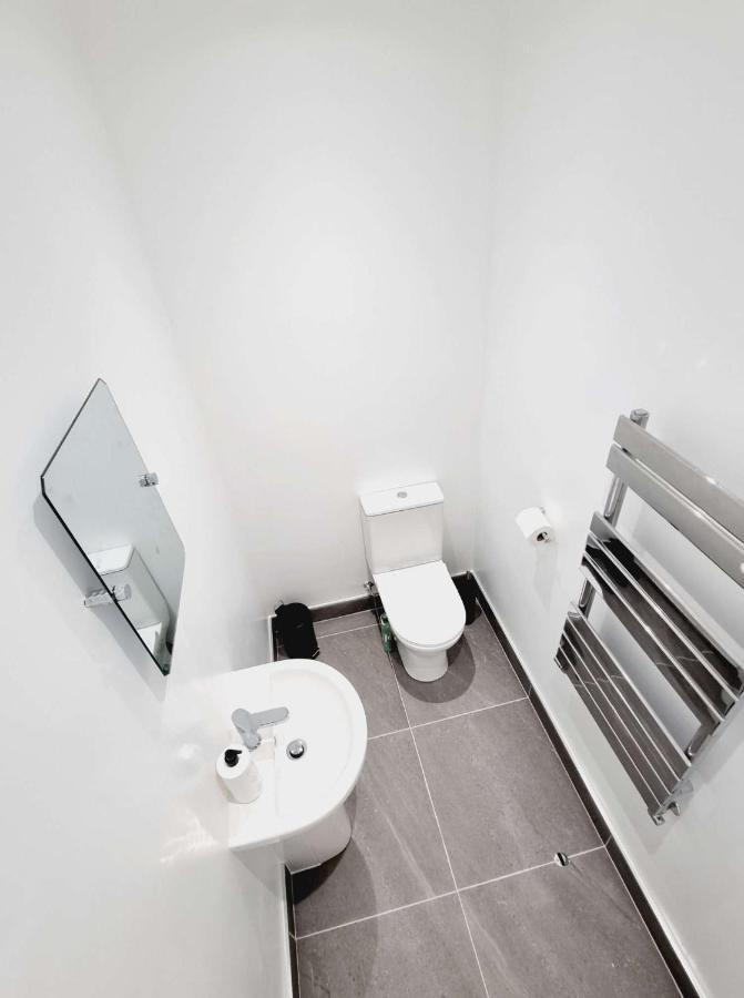 Lmk, 2 Bedroom Apartment, With Roof Terrace, Free Parking, Ev Charger, Great Location. Belfast Exterior foto