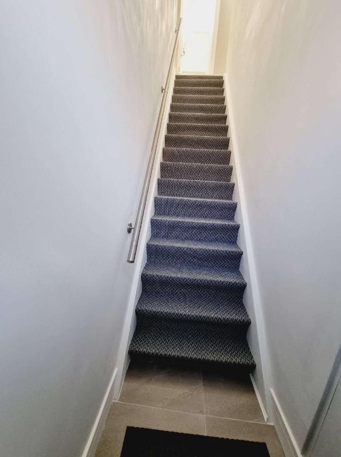 Lmk, 2 Bedroom Apartment, With Roof Terrace, Free Parking, Ev Charger, Great Location. Belfast Exterior foto